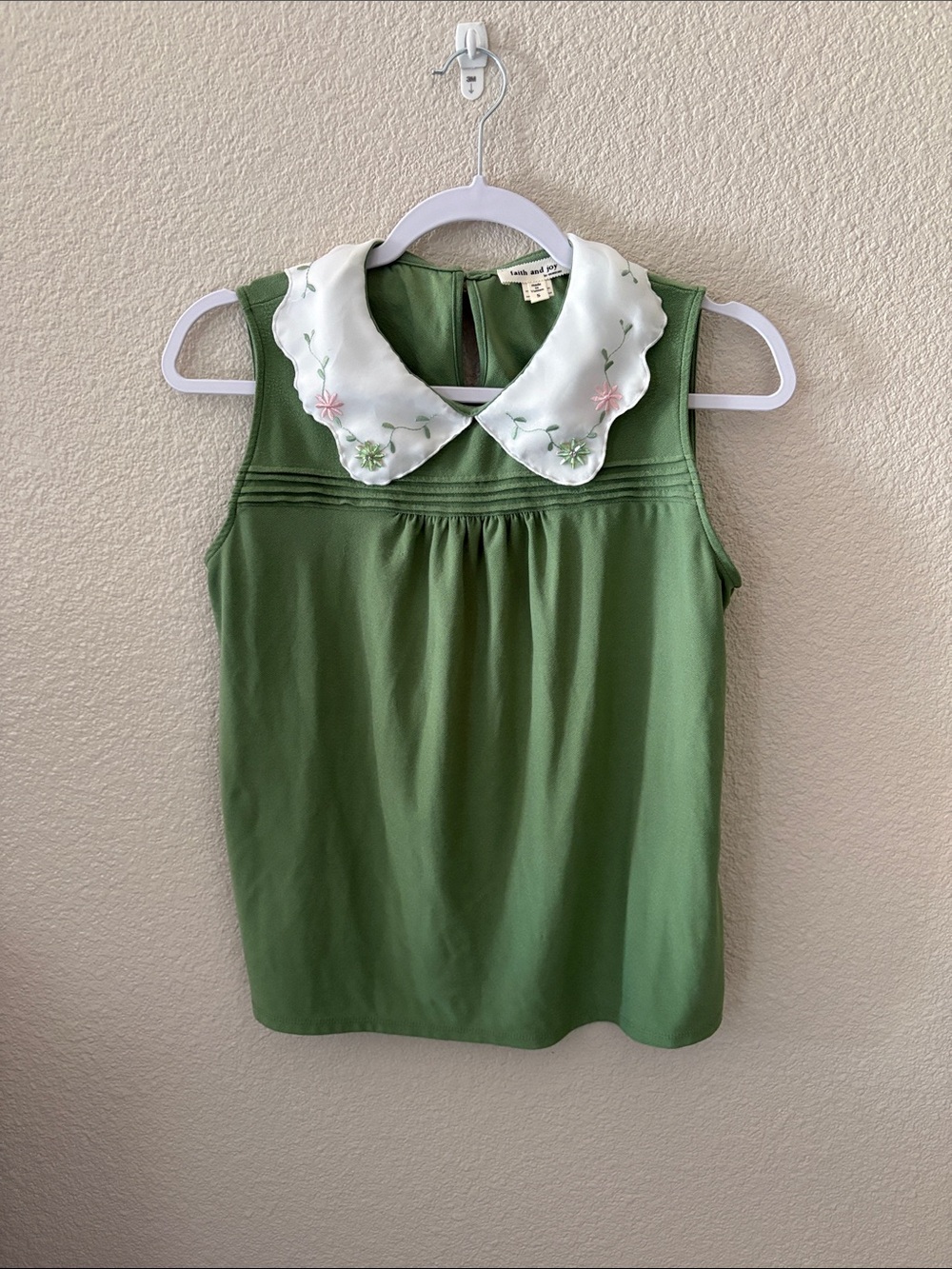 Faith and Joy Green Sleeveless Blouse with Embroidered/Beaded Peter Pan Collar